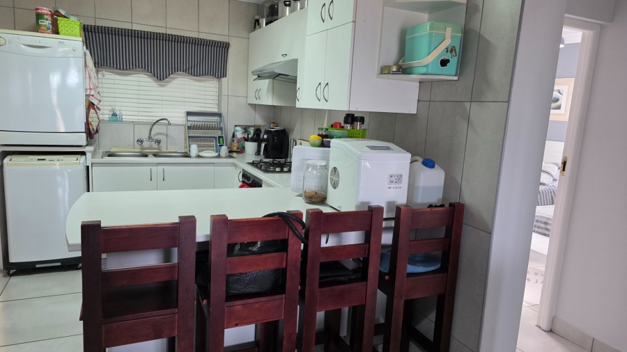 3 Bedroom Property for Sale in Hartenbos Central Western Cape